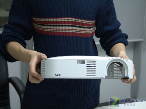 降价定会缩水？NEC投影机拆解视频评测 