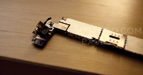 iPhone四代拆解图