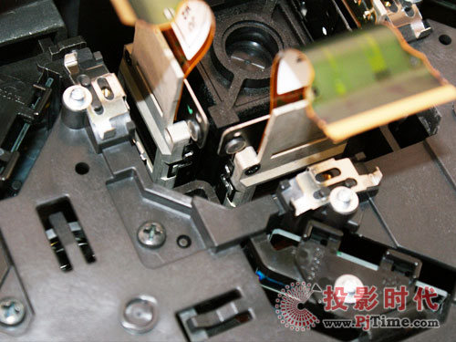 暴力拆解 松下PT-AE3000C家庭影院投影机全球第一评