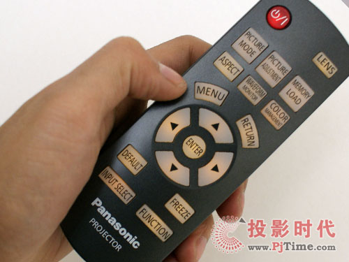 松下PT-AE3000C投影机主要附件